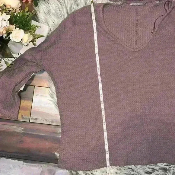 Mauve Purple Deconstructed Choker Cutout V-Neck Waffle Knit Sweater - Picture 7 of 7